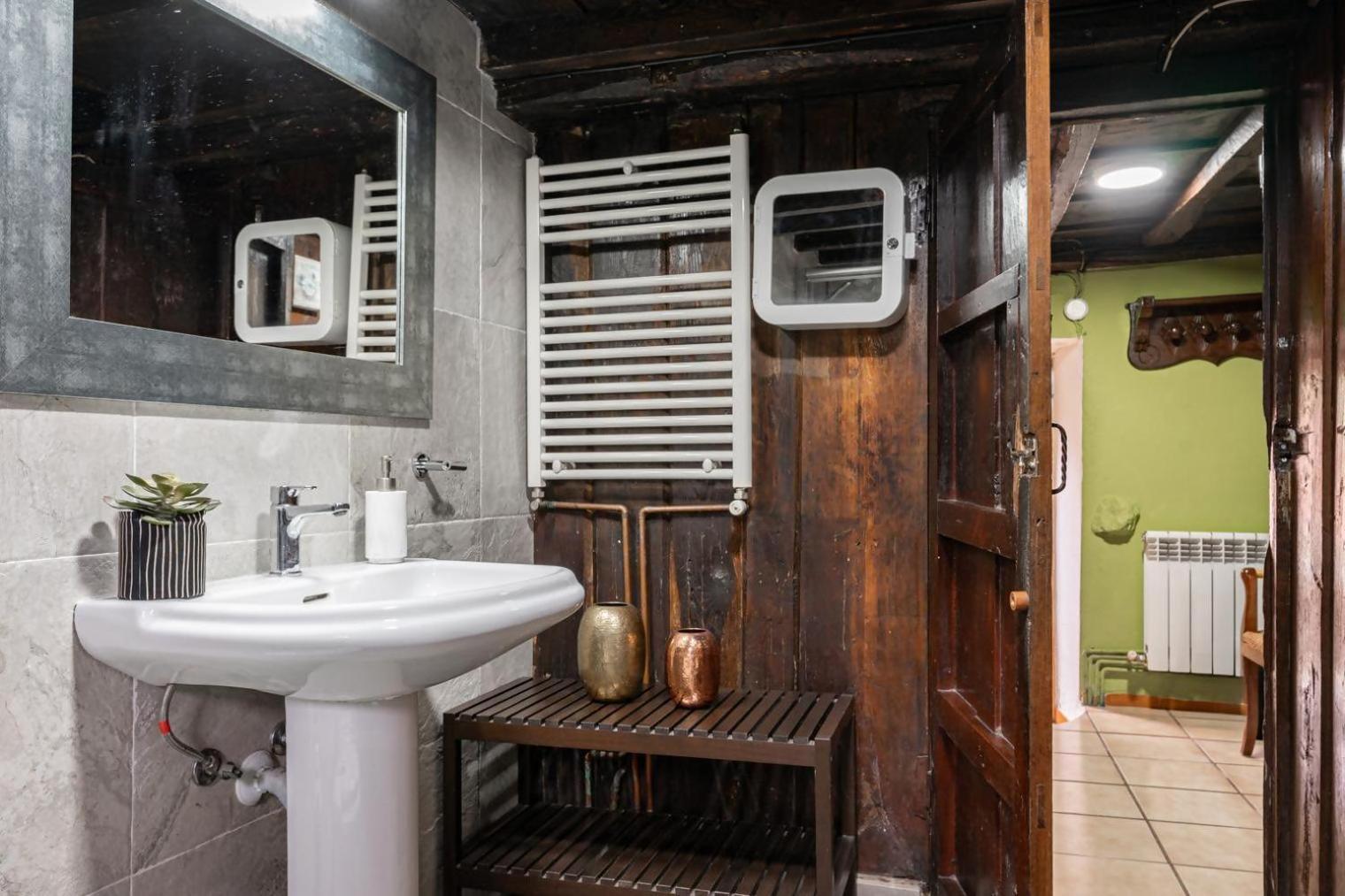 Casa Rural La Carrozal Senda Del Oso Orelleiru Dış mekan fotoğraf