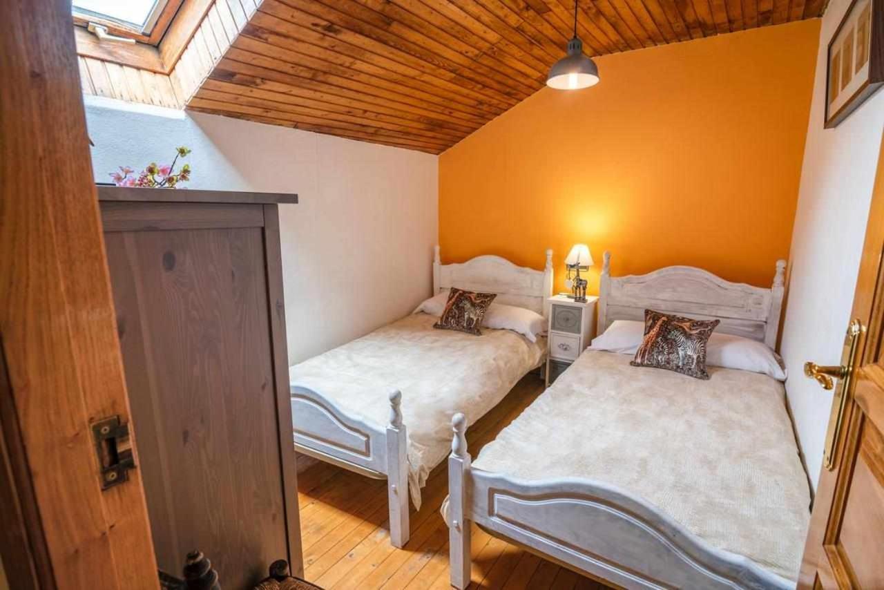Casa Rural La Carrozal Senda Del Oso Orelleiru Dış mekan fotoğraf