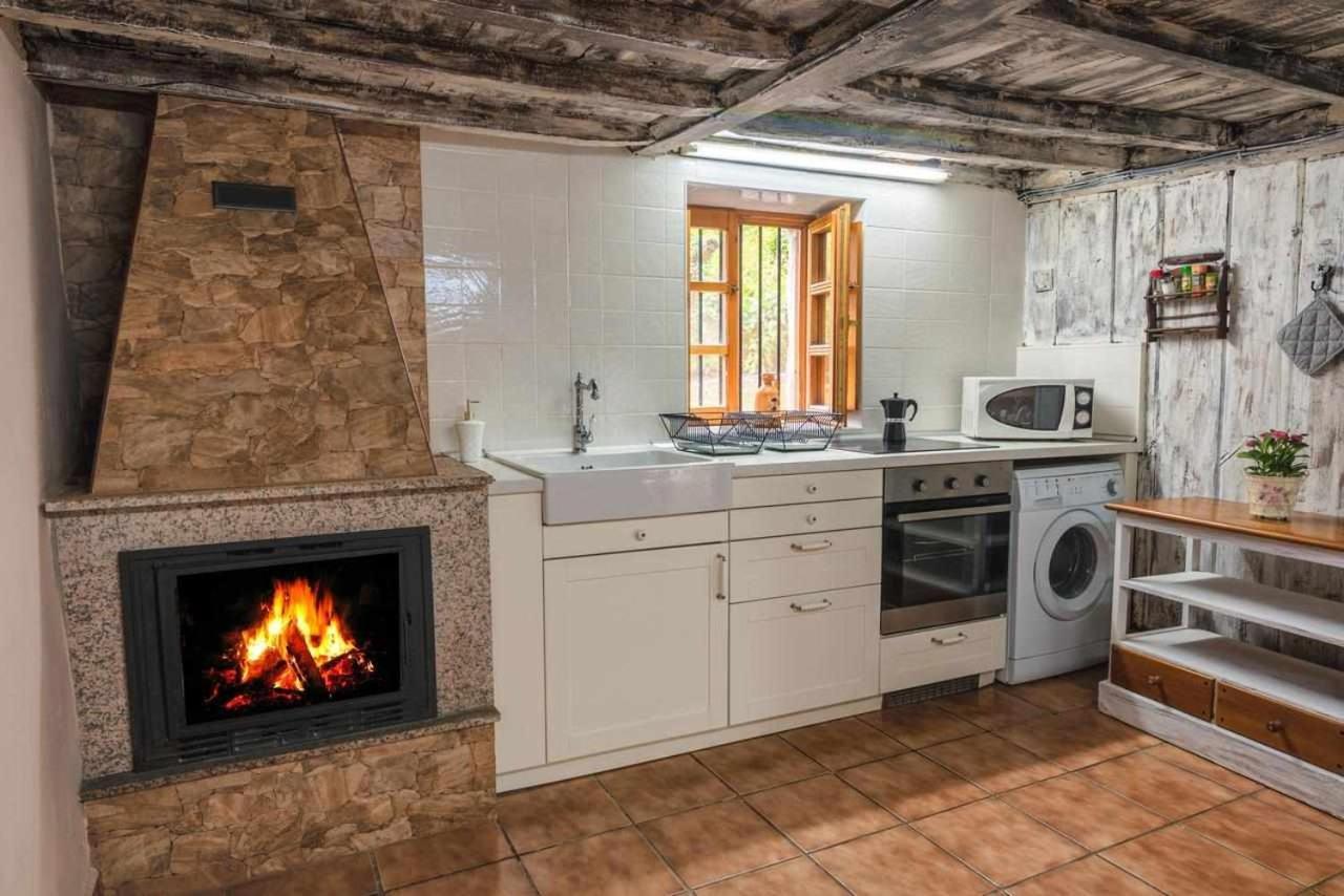 Casa Rural La Carrozal Senda Del Oso Orelleiru Dış mekan fotoğraf