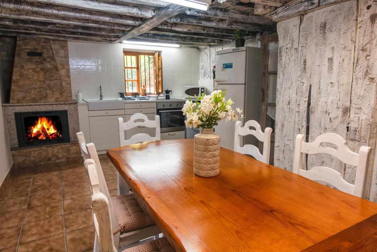 Casa Rural La Carrozal Senda Del Oso Orelleiru Dış mekan fotoğraf