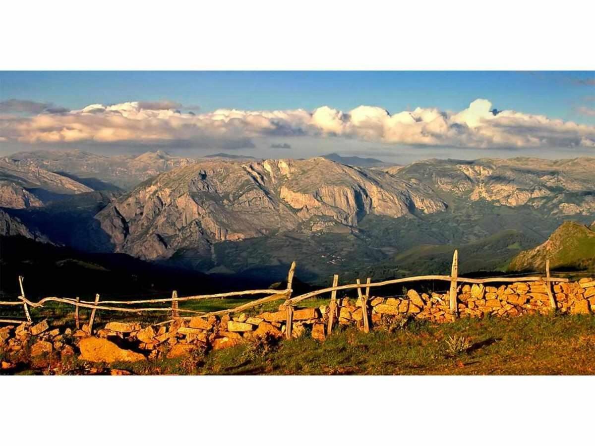 Casa Rural La Carrozal Senda Del Oso Orelleiru Dış mekan fotoğraf