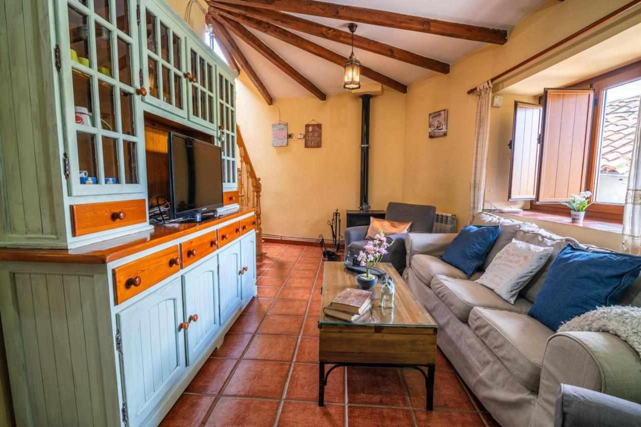 Casa Rural La Carrozal Senda Del Oso Orelleiru Dış mekan fotoğraf
