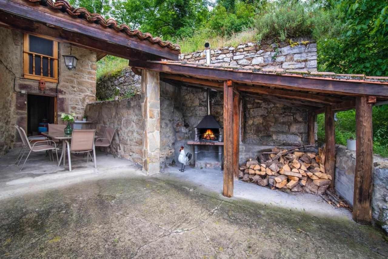 Casa Rural La Carrozal Senda Del Oso Orelleiru Dış mekan fotoğraf